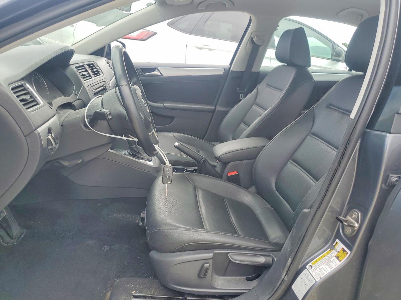 2013 VOLKSWAGEN JETTA SE photo 13