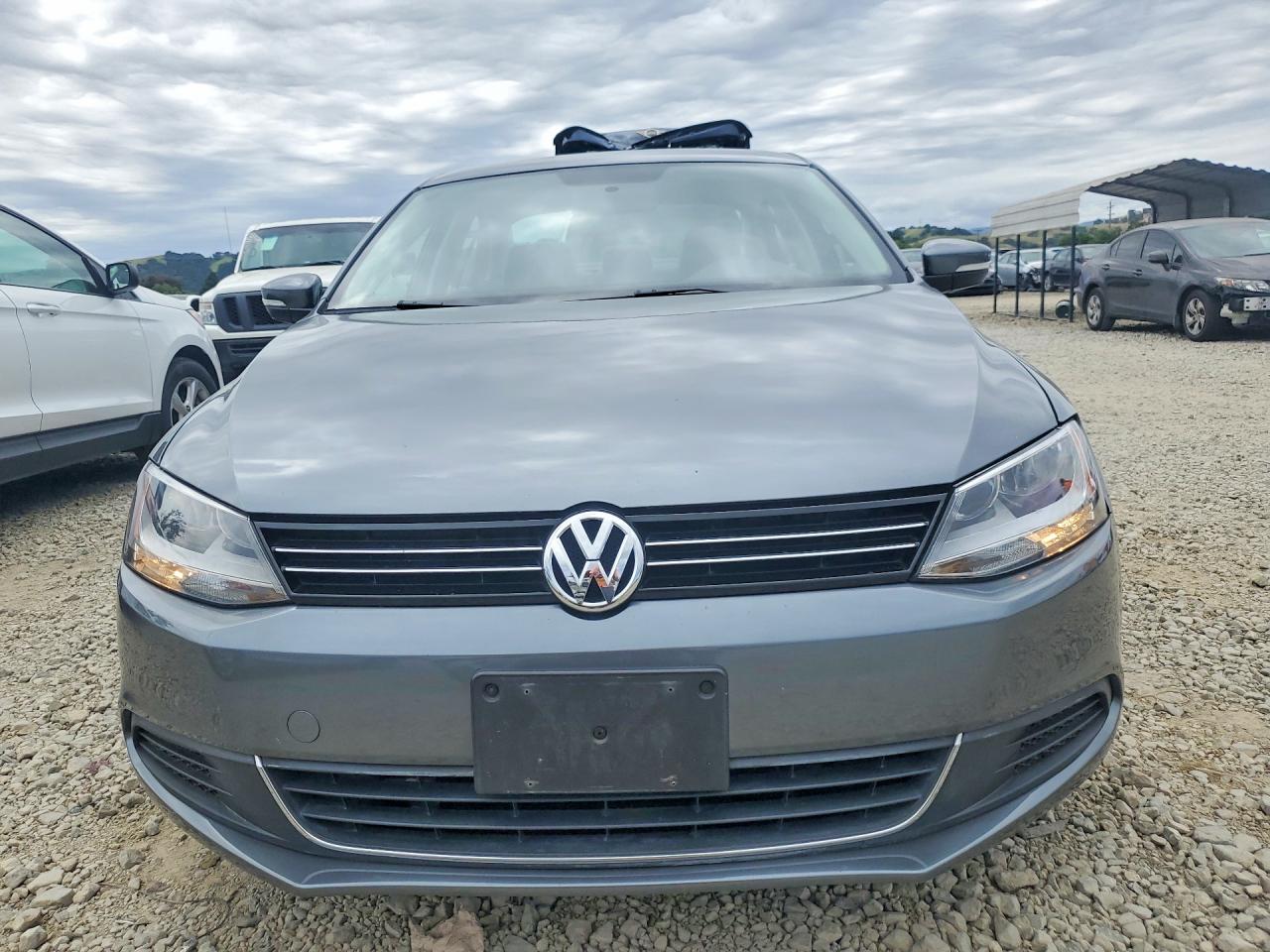 2013 VOLKSWAGEN JETTA SE photo 9