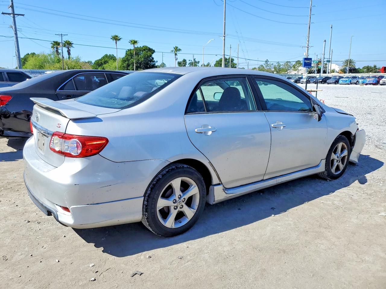 2013 TOYOTA COROLLA S photo 5