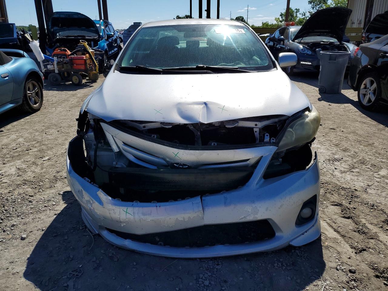 2013 TOYOTA COROLLA S photo 9