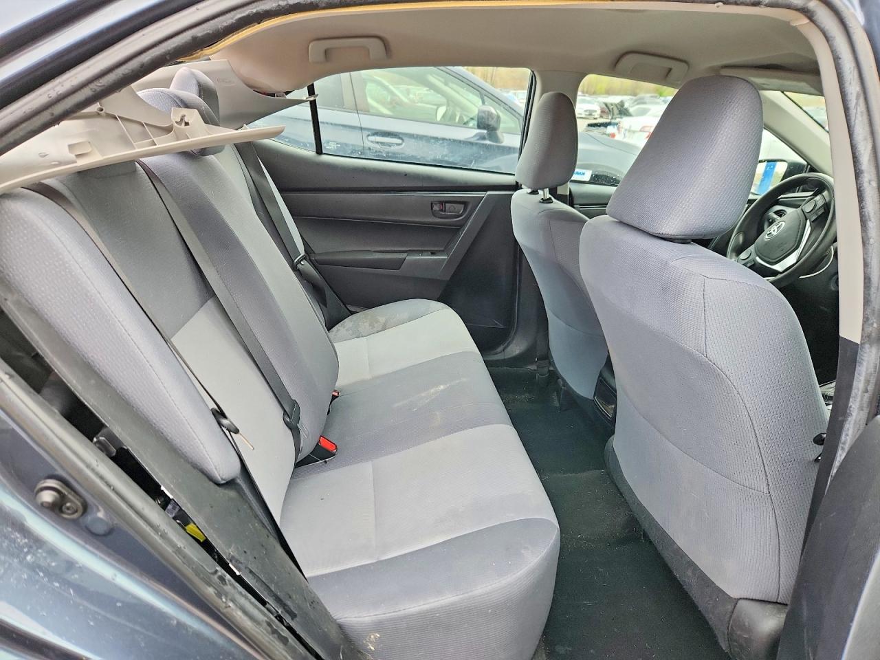 2018 TOYOTA COROLLA L photo 19
