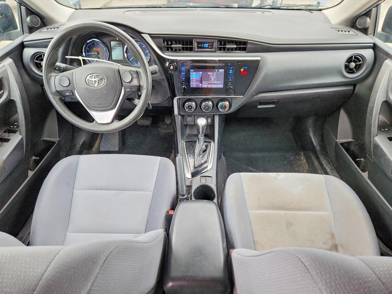 2018 TOYOTA COROLLA L photo 15
