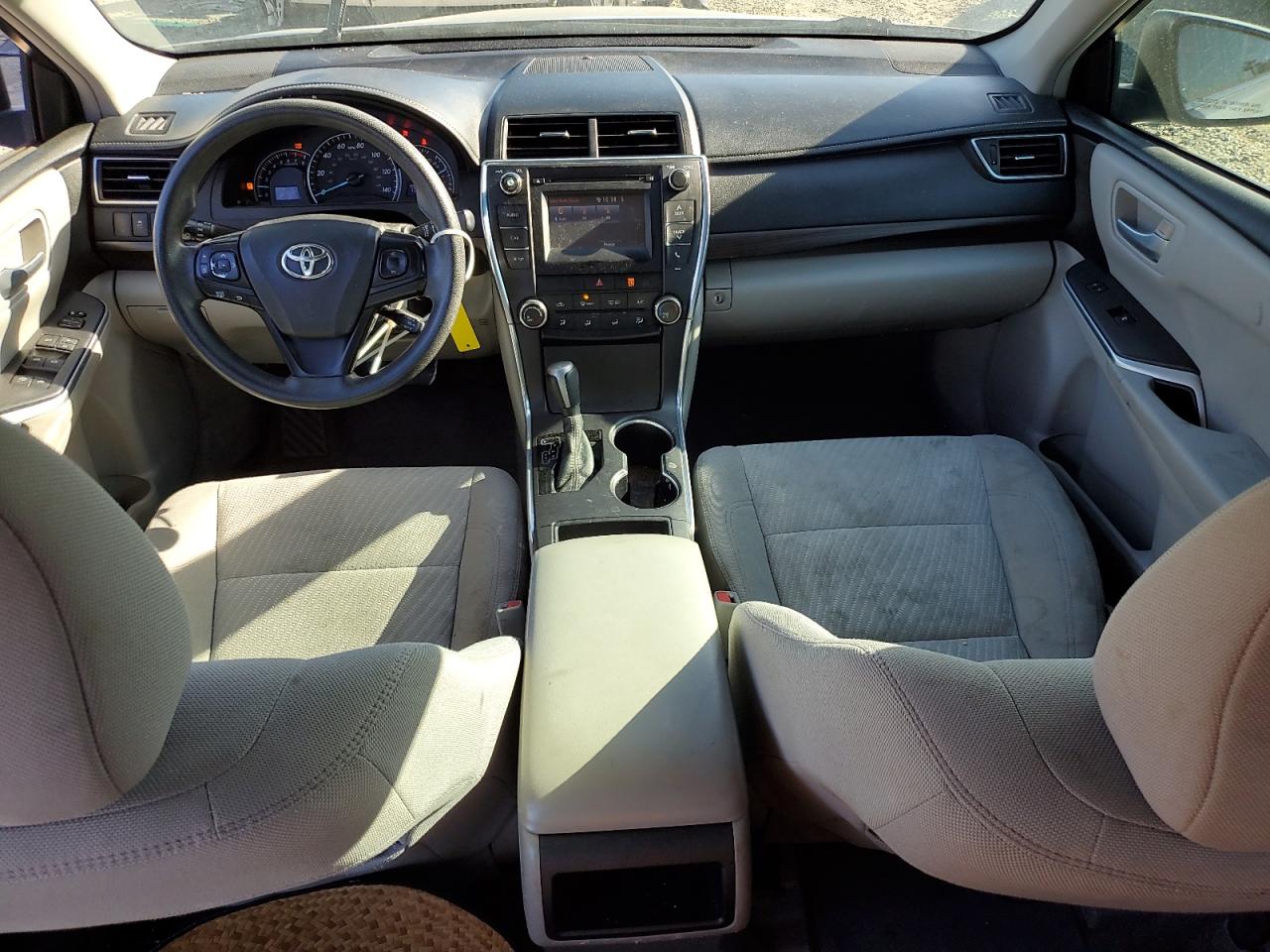 2015 TOYOTA CAMRY LE photo 15