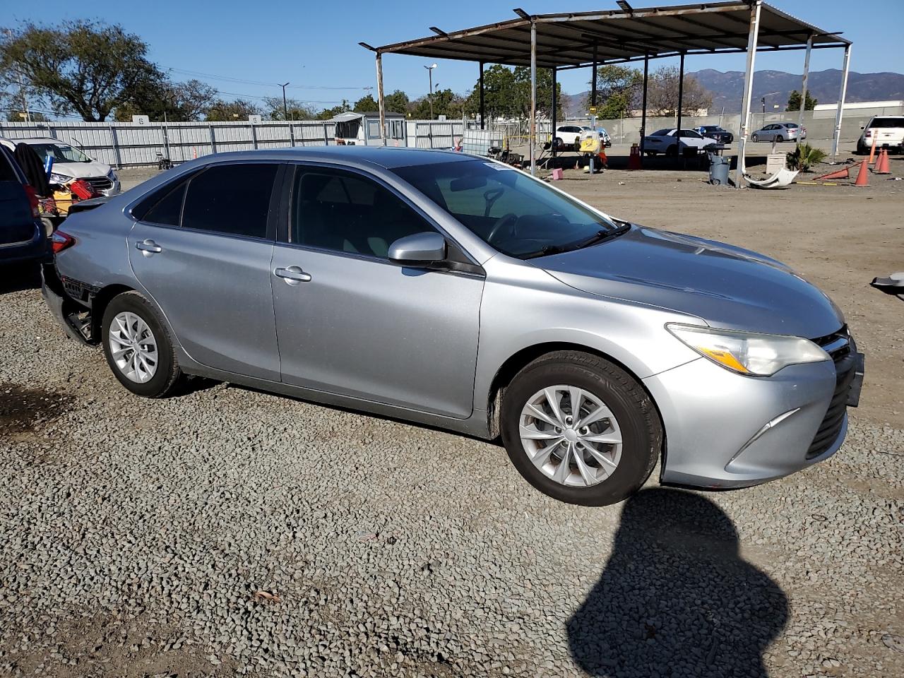 2015 TOYOTA CAMRY LE photo 7