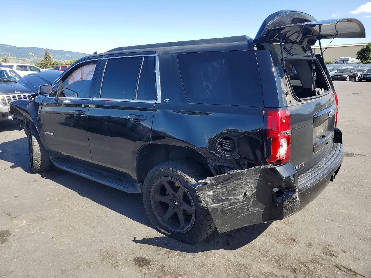 2015 CHEVROLET TAHOE K1500 LT photo 3