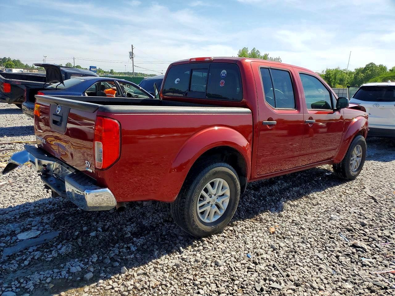 2017 NISSAN FRONTIER SV photo 5