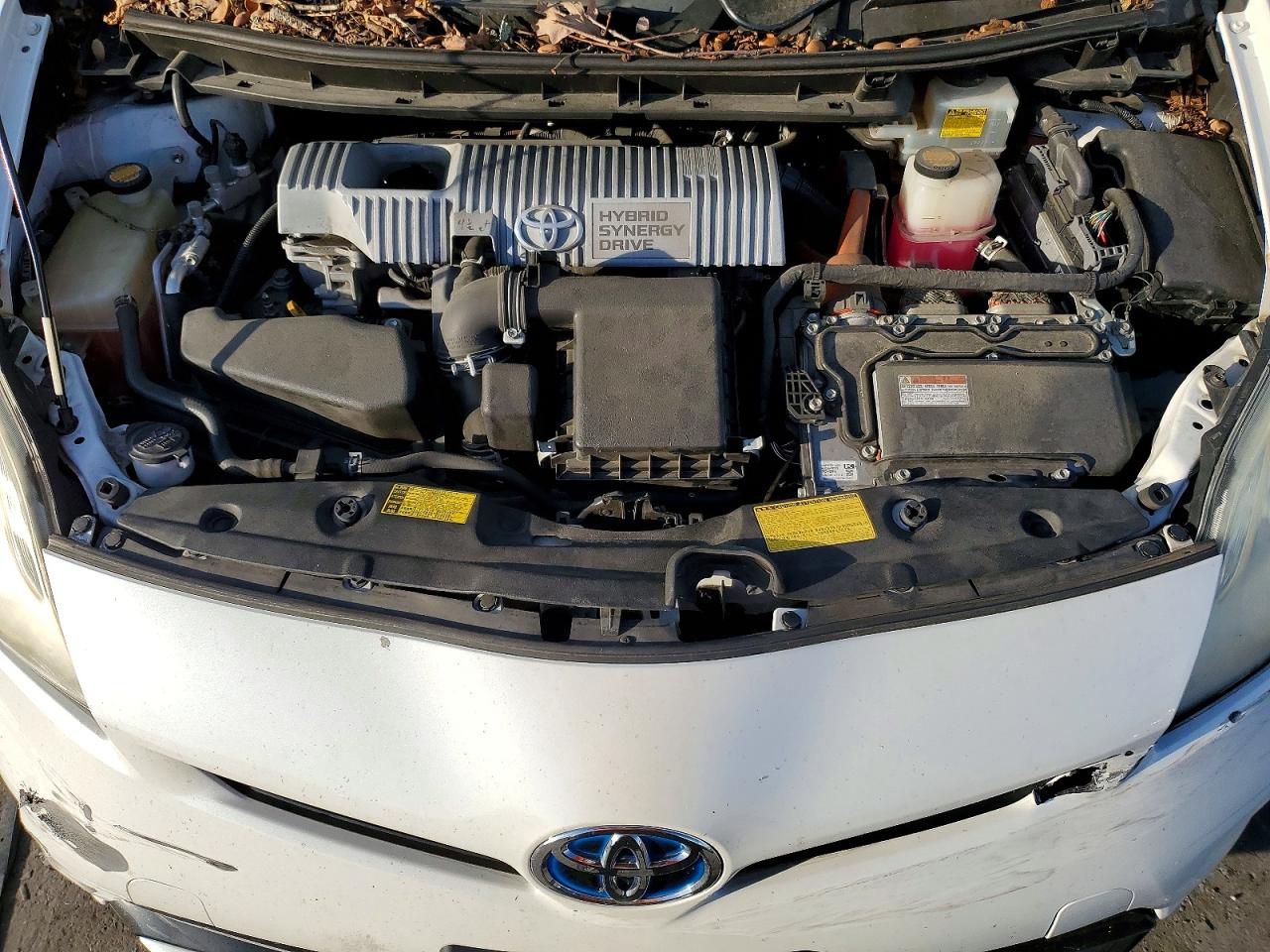 2013 TOYOTA PRIUS PERSONA SERIES SE photo 31