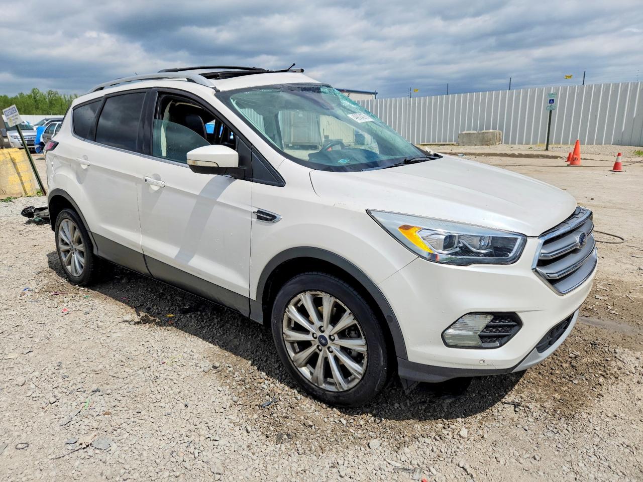 2017 FORD ESCAPE TITANIUM photo 7