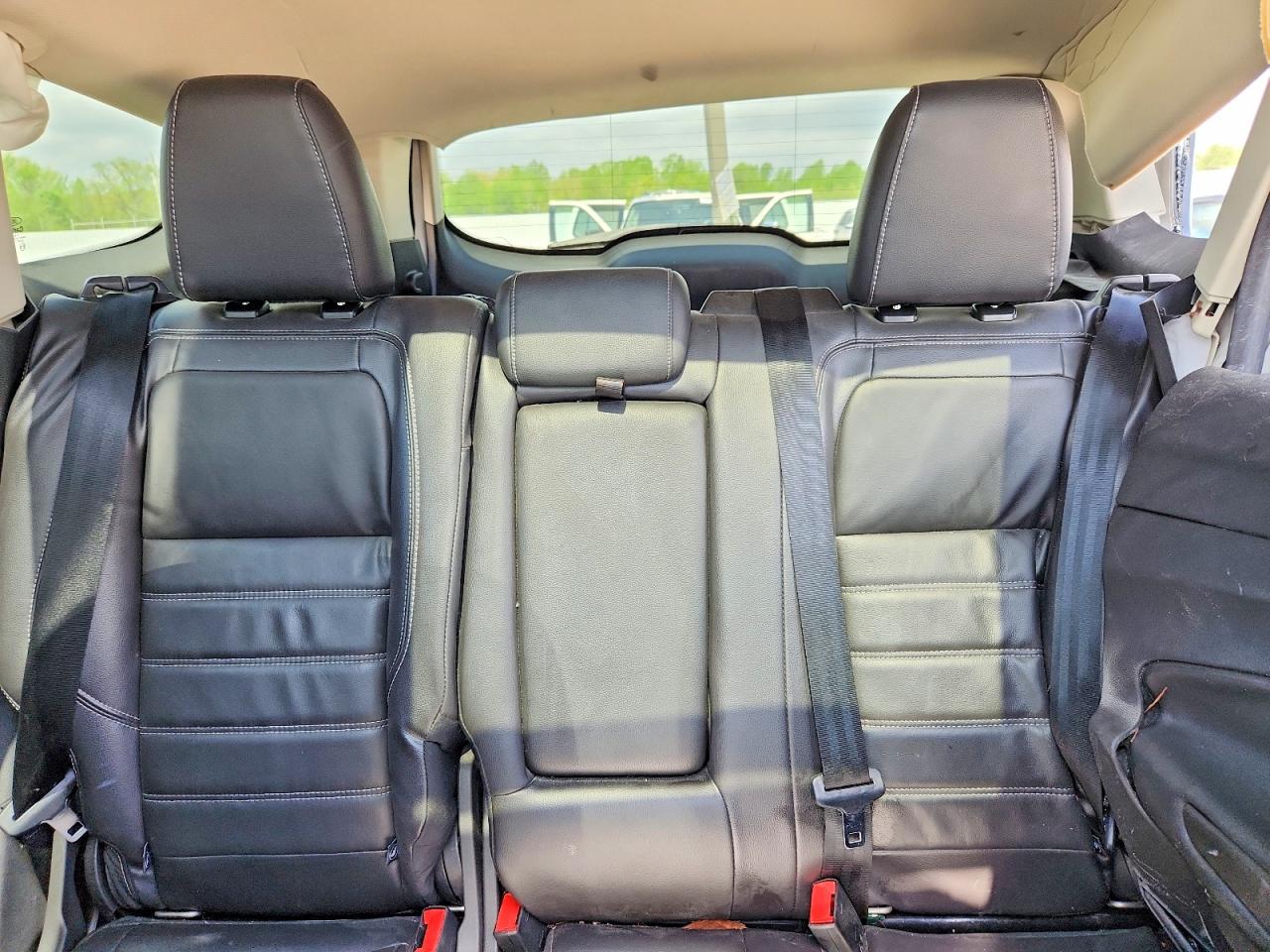 2017 FORD ESCAPE TITANIUM photo 19