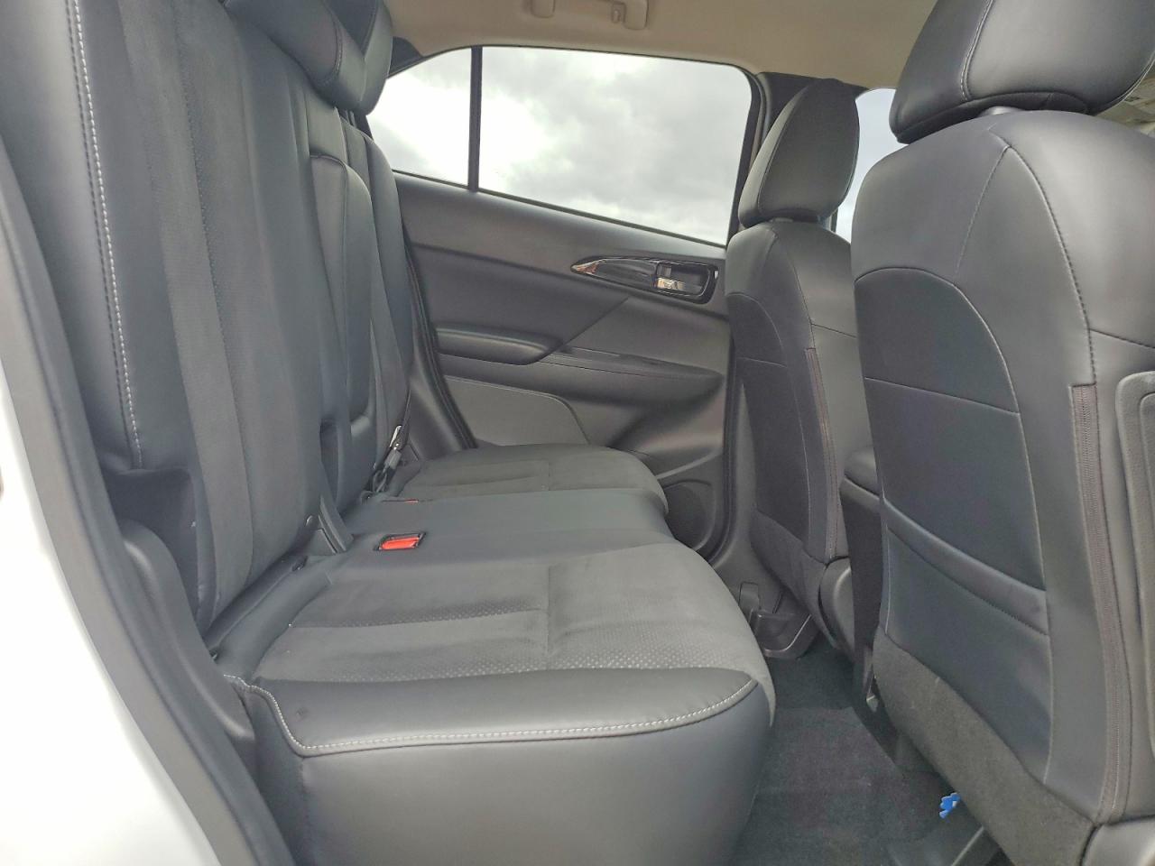 2022 MITSUBISHI ECLIPSE CROSS SE photo 11
