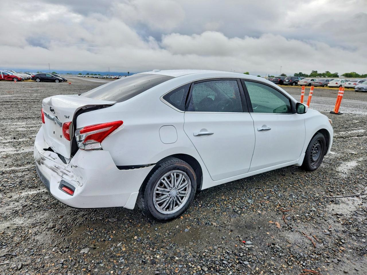 2016 NISSAN SENTRA SV photo 5