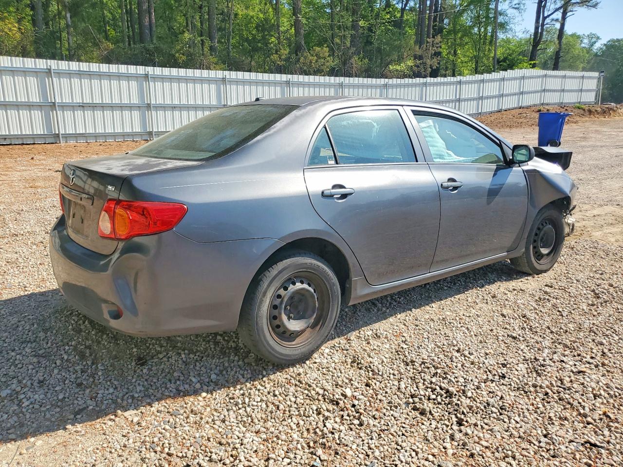 2010 TOYOTA COROLLA LE photo 7