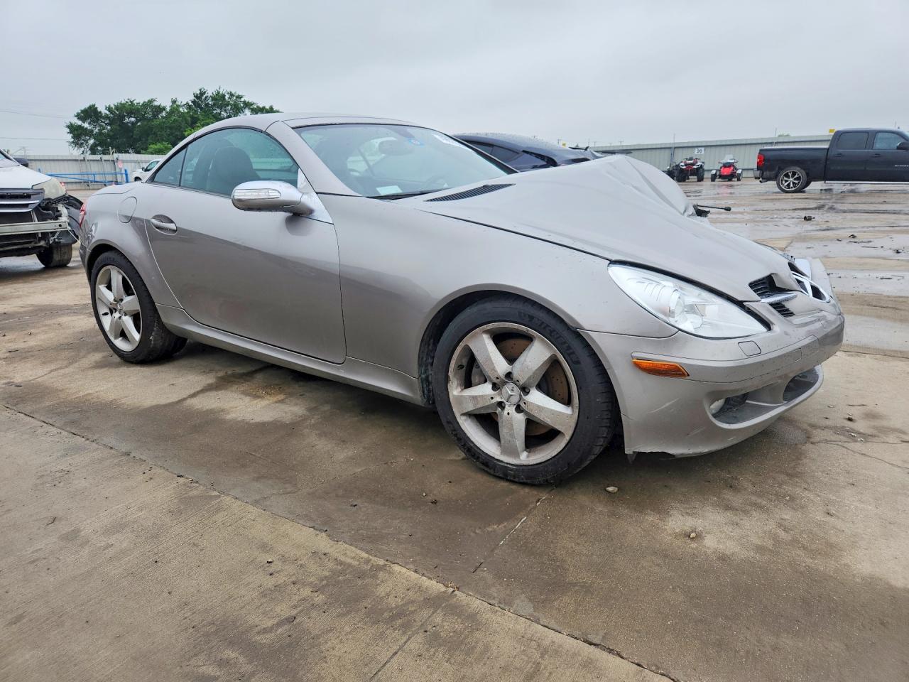 2005 MERCEDES-BENZ SLK 350 photo 7