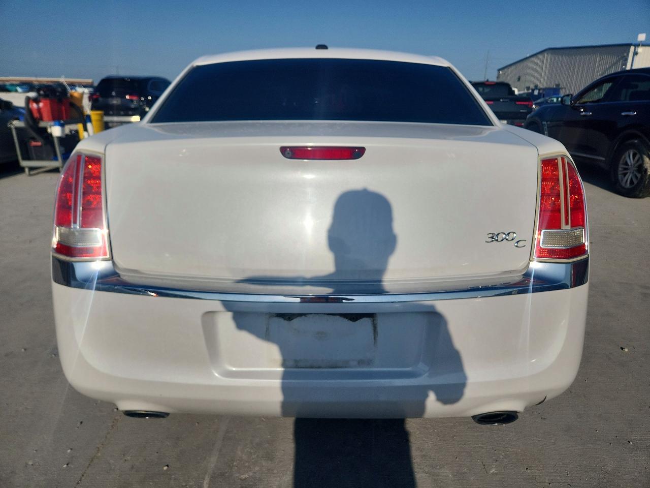 2013 CHRYSLER 300C photo 11