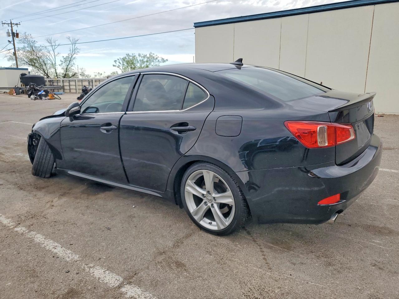 2011 LEXUS IS 350 photo 4