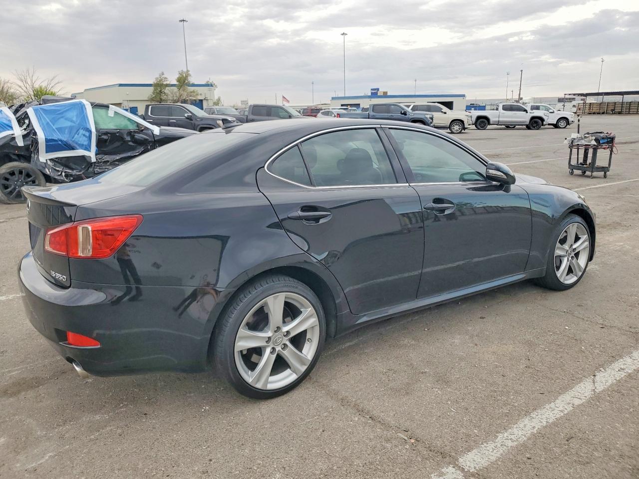 2011 LEXUS IS 350 photo 7