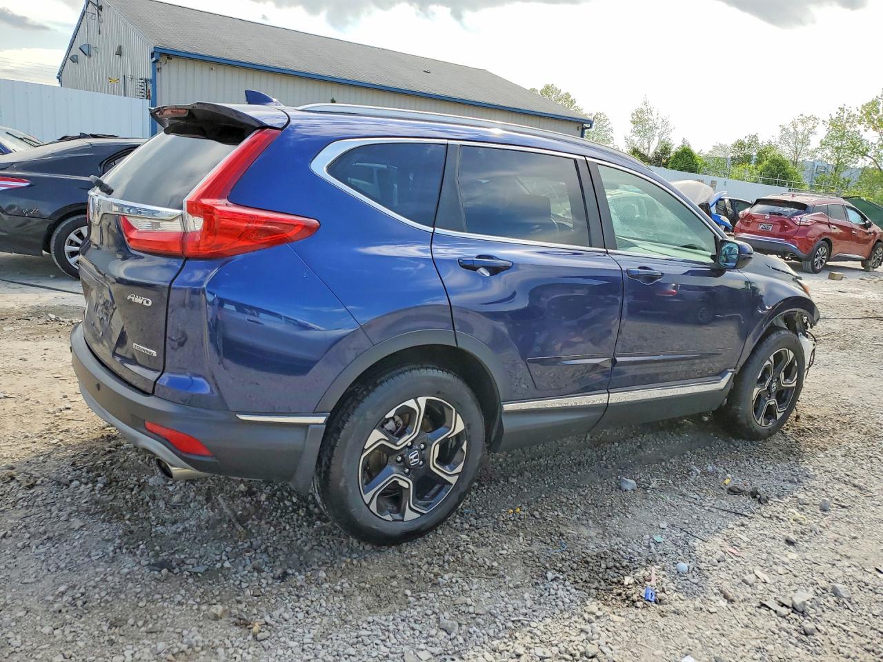 2018 HONDA CR-V TOURING photo 5