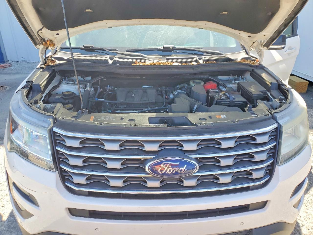 2016 FORD EXPLORER XLT photo 23