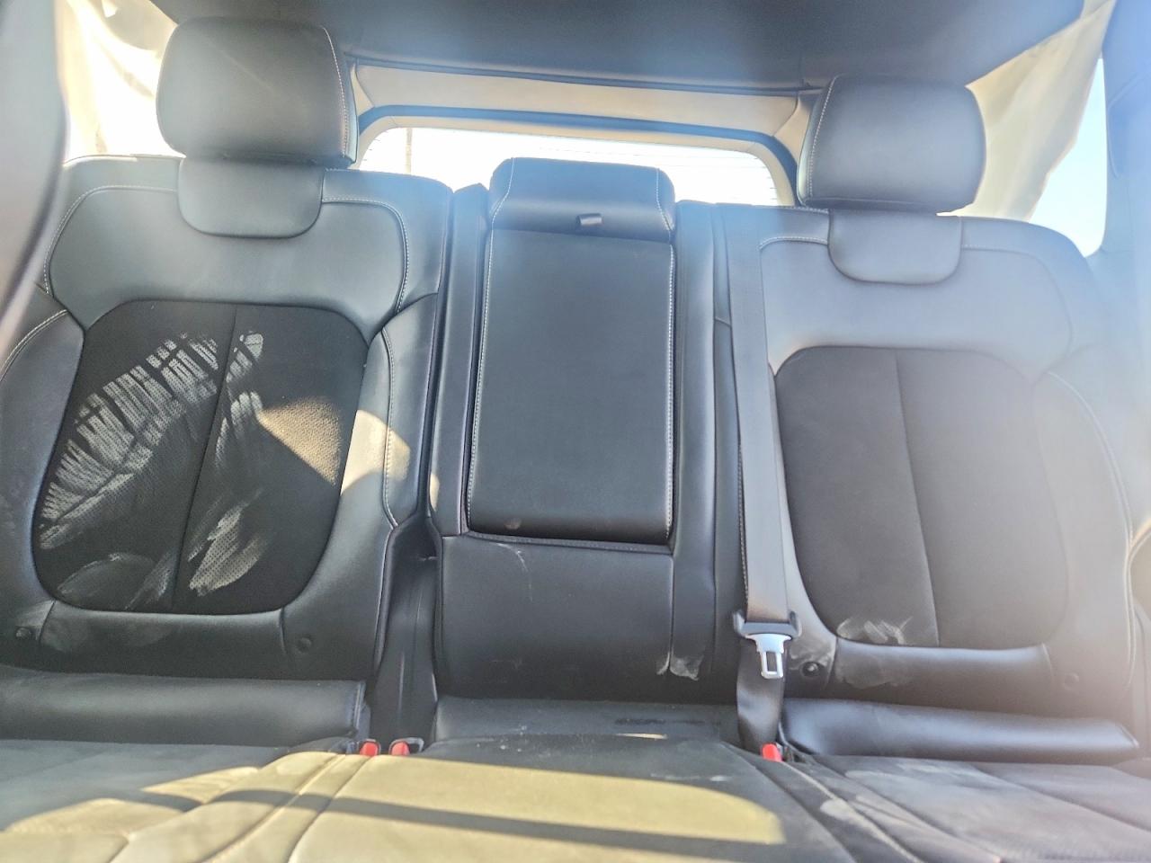 2023 JEEP GRAND CHEROKEE LAREDO photo 28