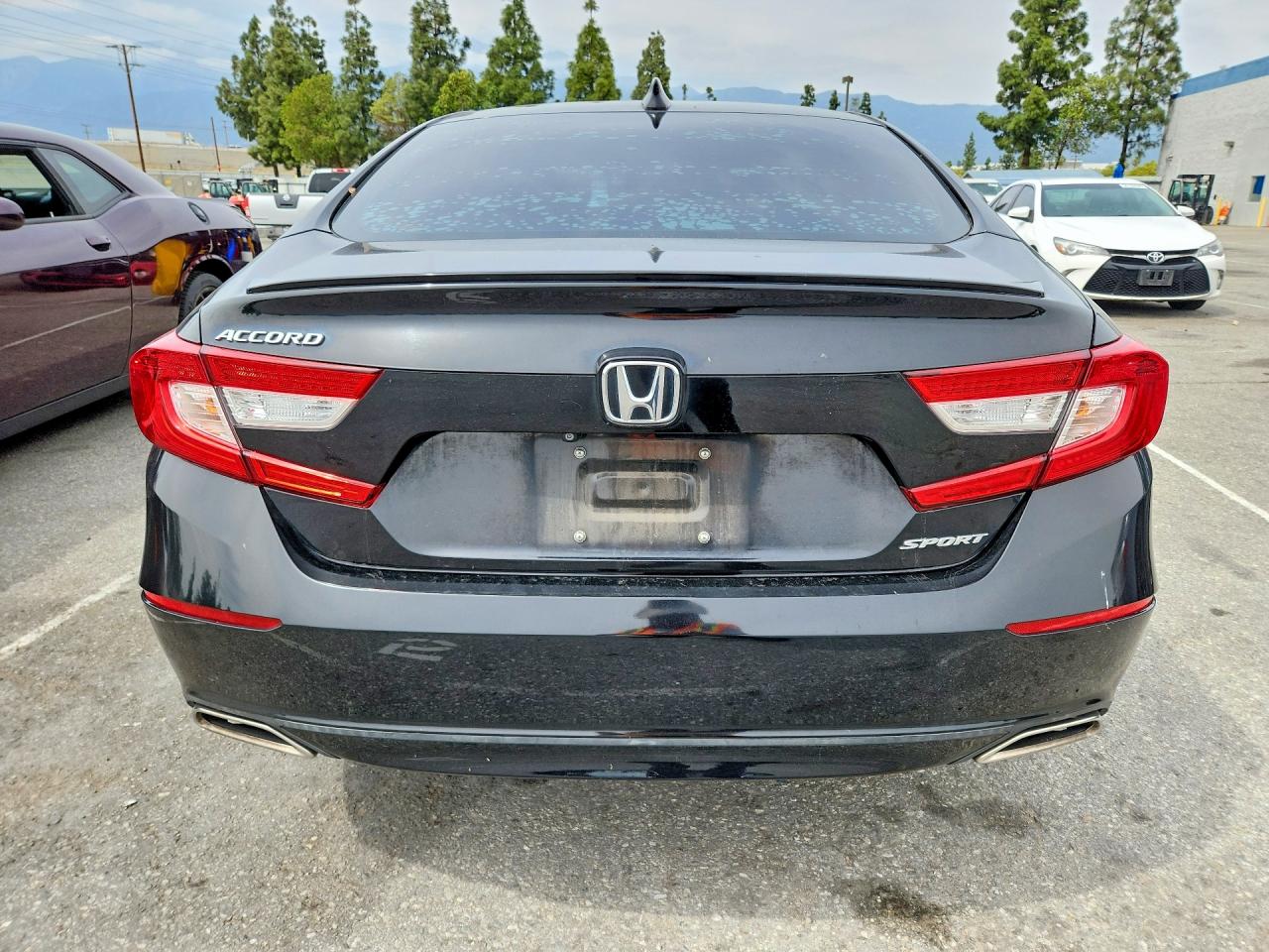 2018 HONDA ACCORD SPORT photo 6