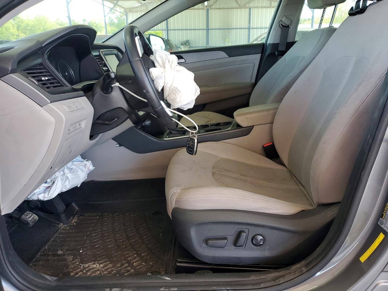 2018 HYUNDAI SONATA SEL photo 19