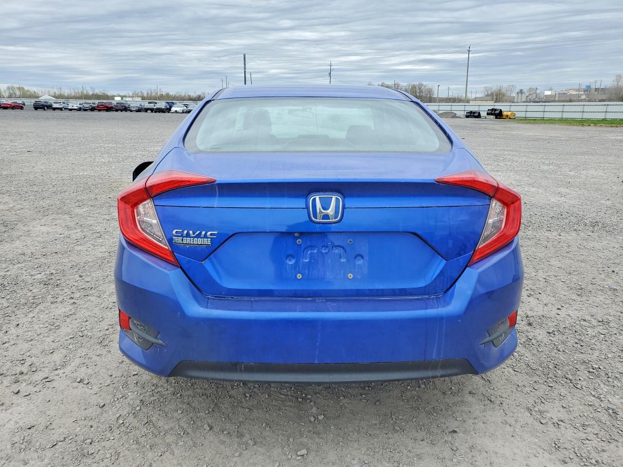 2016 HONDA CIVIC LX photo 11