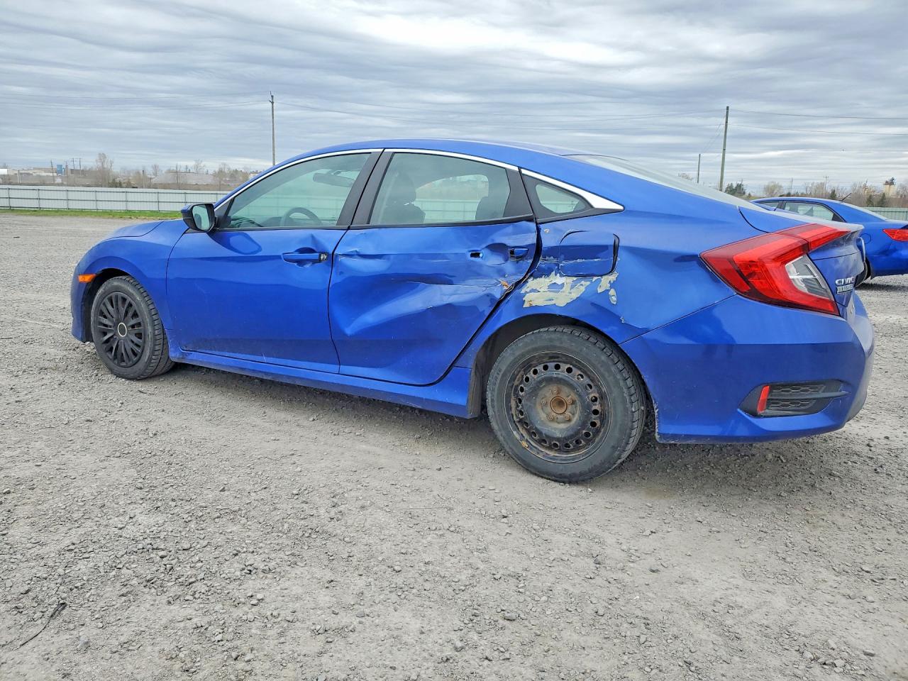 2016 HONDA CIVIC LX photo 3
