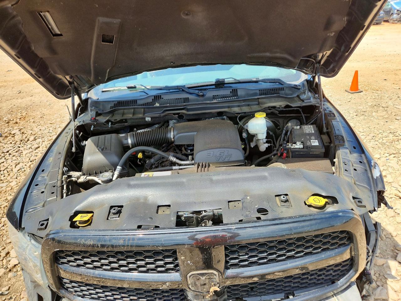 2018 RAM 1500 ST photo 11