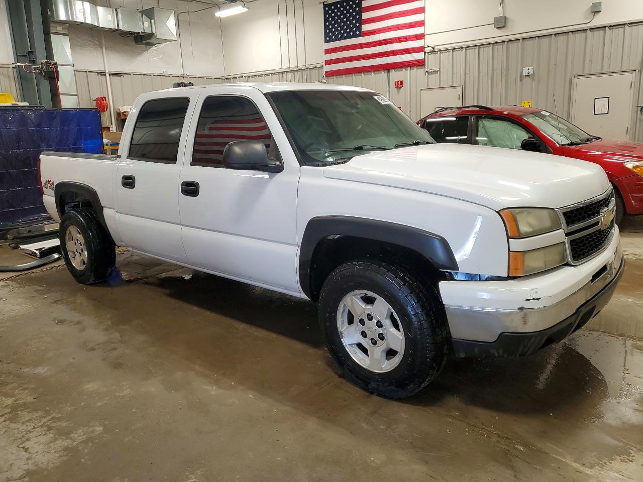 2007 CHEVROLET SILVERADO K1500 CLASSIC CREW CAB photo 4
