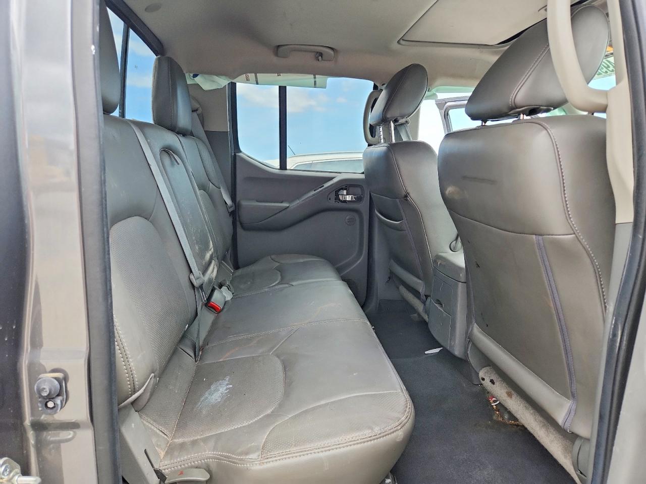 2019 NISSAN FRONTIER SL photo 10
