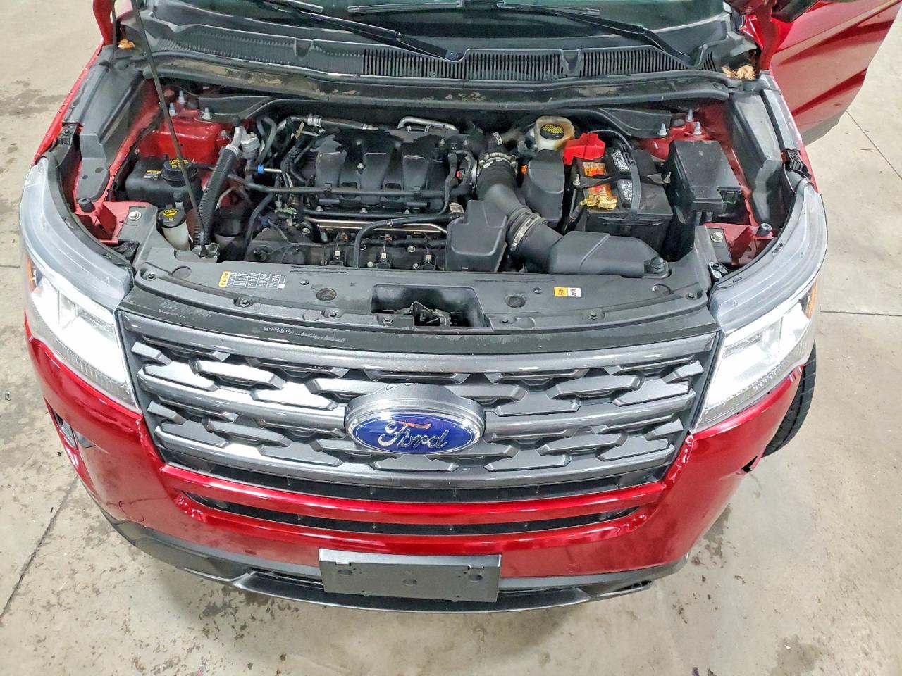 2018 FORD EXPLORER XLT photo 21