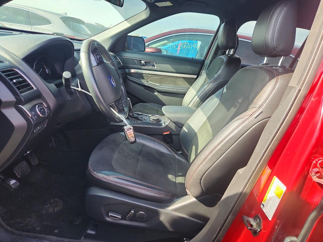 2018 FORD EXPLORER XLT photo 13