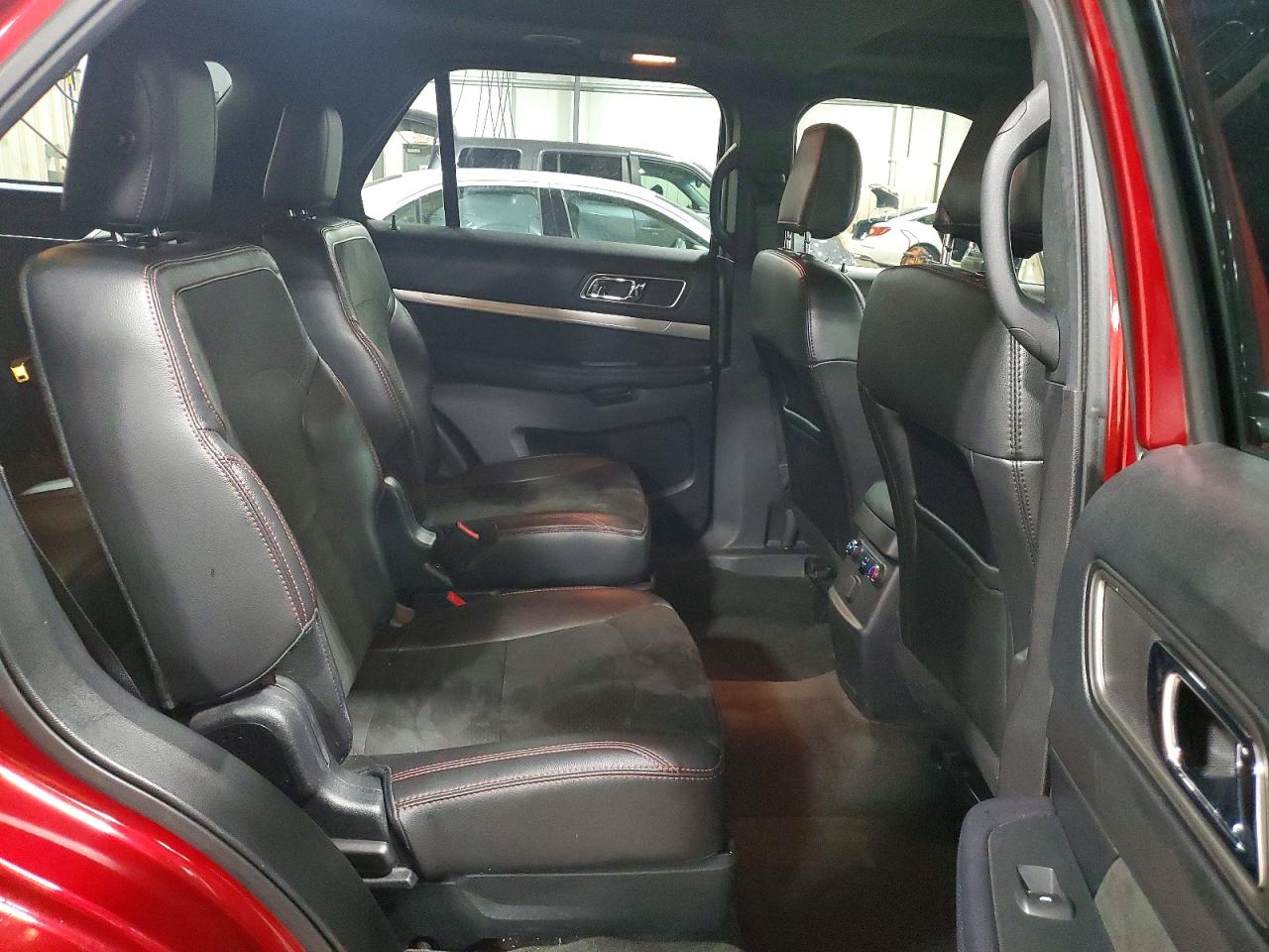 2018 FORD EXPLORER XLT photo 19