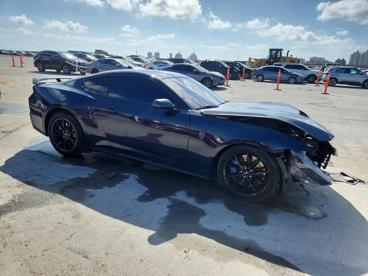 2024 FORD MUSTANG DARK HORSE photo 4