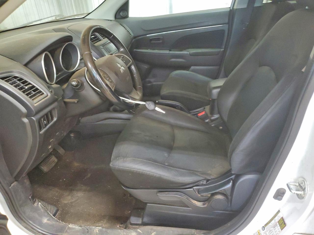 2015 MITSUBISHI OUTLANDER SPORT ES photo 13