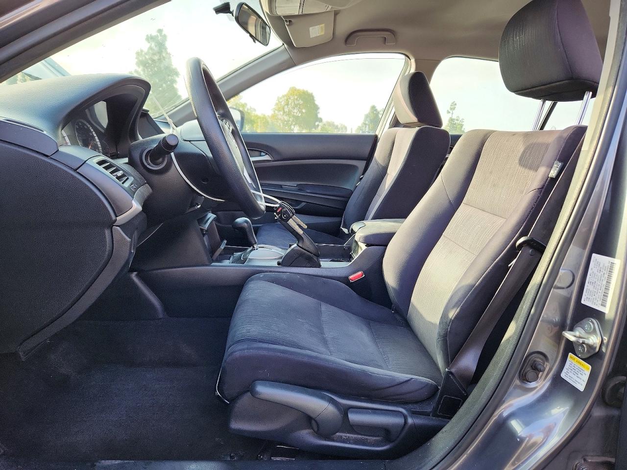 2012 HONDA ACCORD LX photo 13