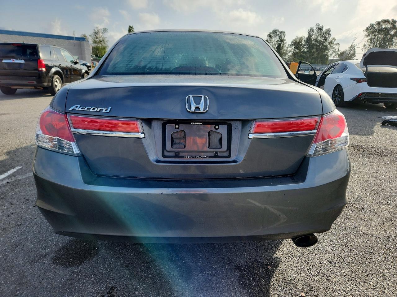 2012 HONDA ACCORD LX photo 11