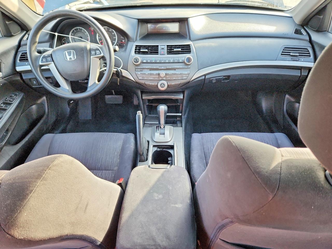 2012 HONDA ACCORD LX photo 15