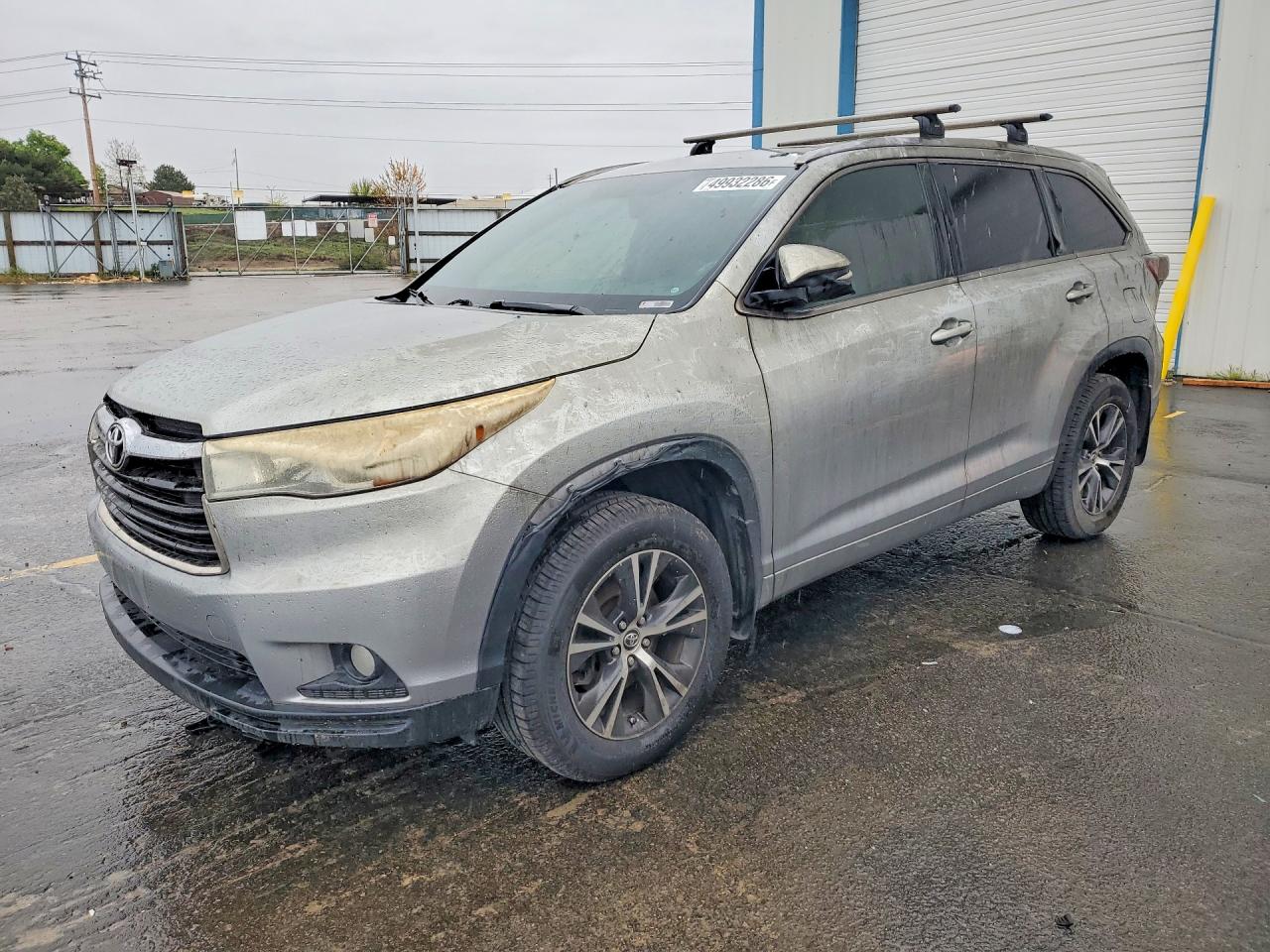 2016 TOYOTA HIGHLANDER