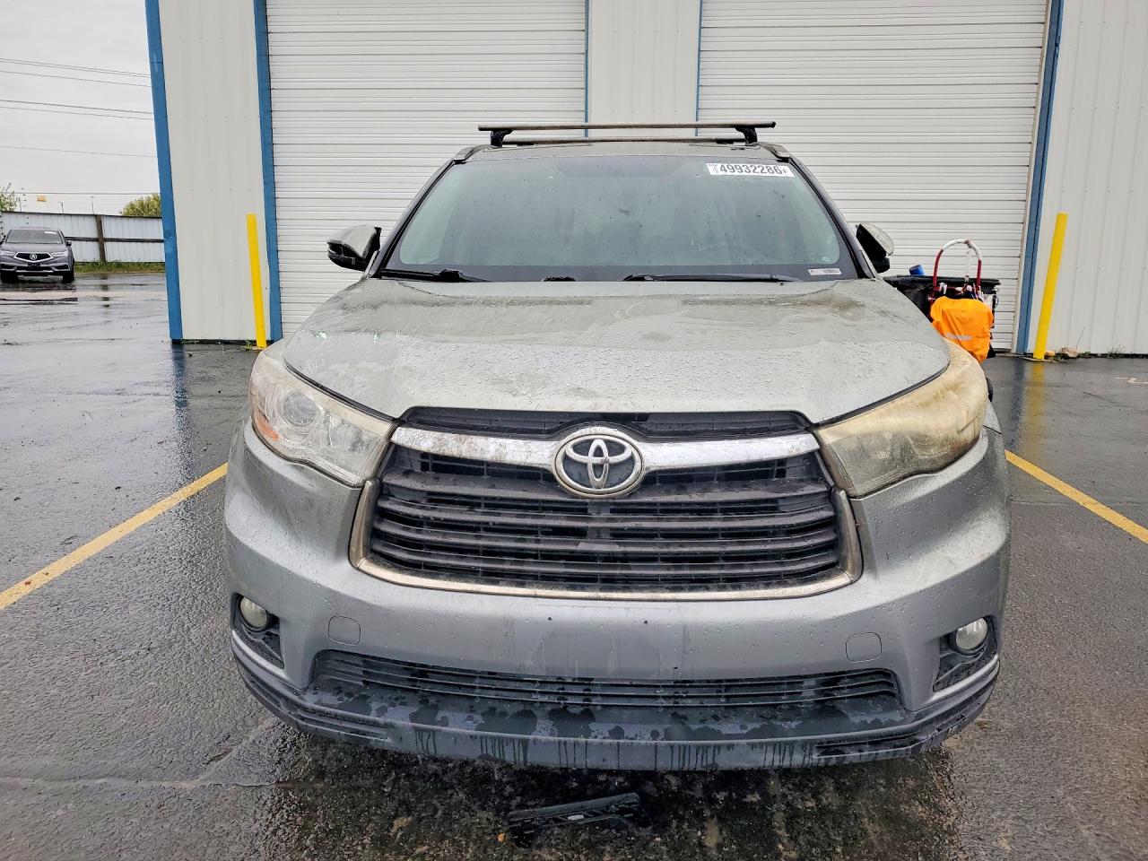 2016 TOYOTA HIGHLANDER XLE photo 5