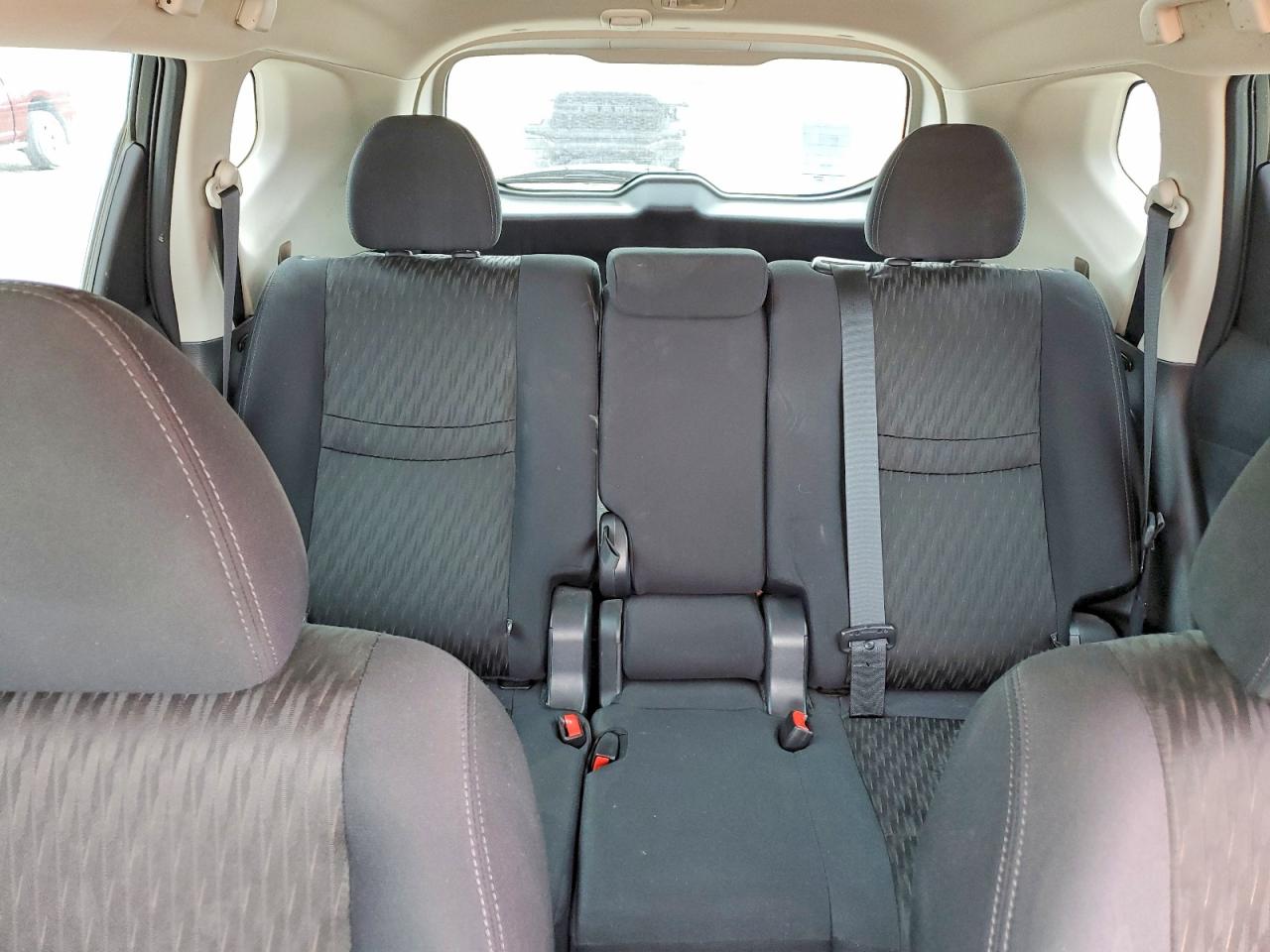 2019 NISSAN ROGUE S photo 19