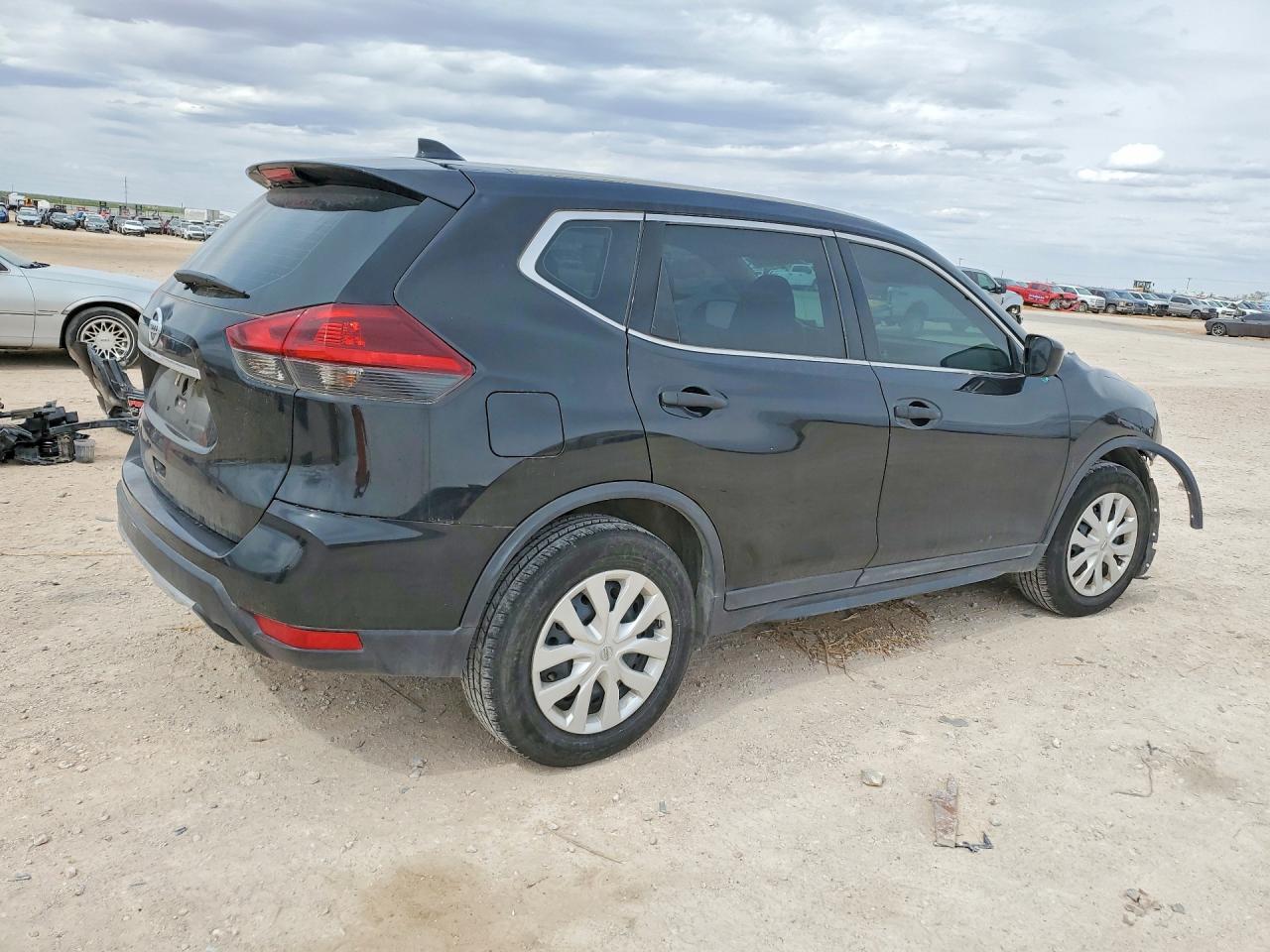 2019 NISSAN ROGUE S photo 5