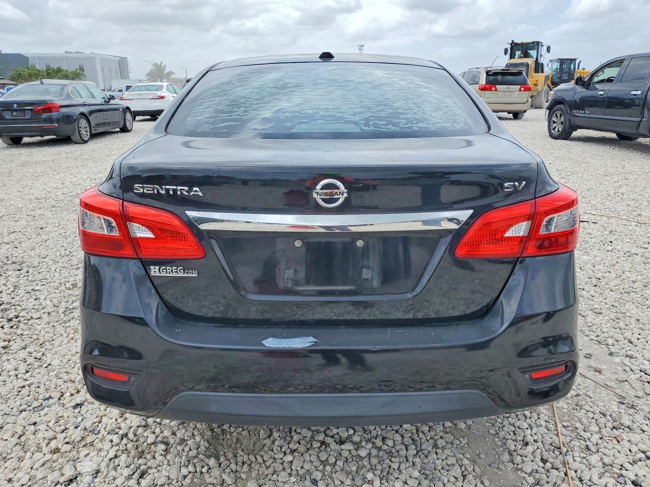 2016 NISSAN SENTRA SV photo 16