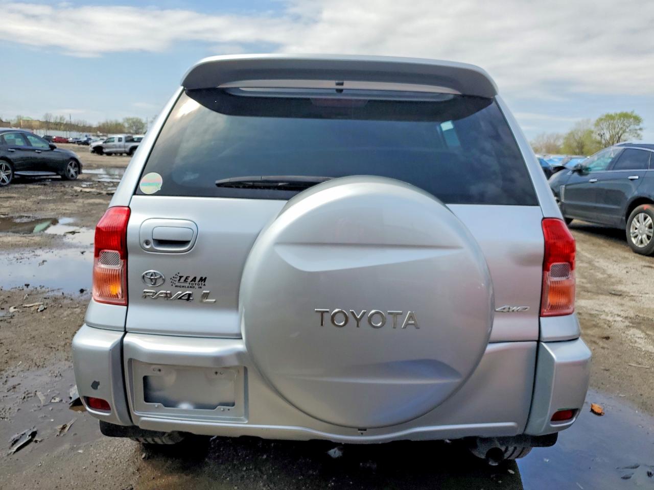 2002 TOYOTA RAV4 BASE photo 16