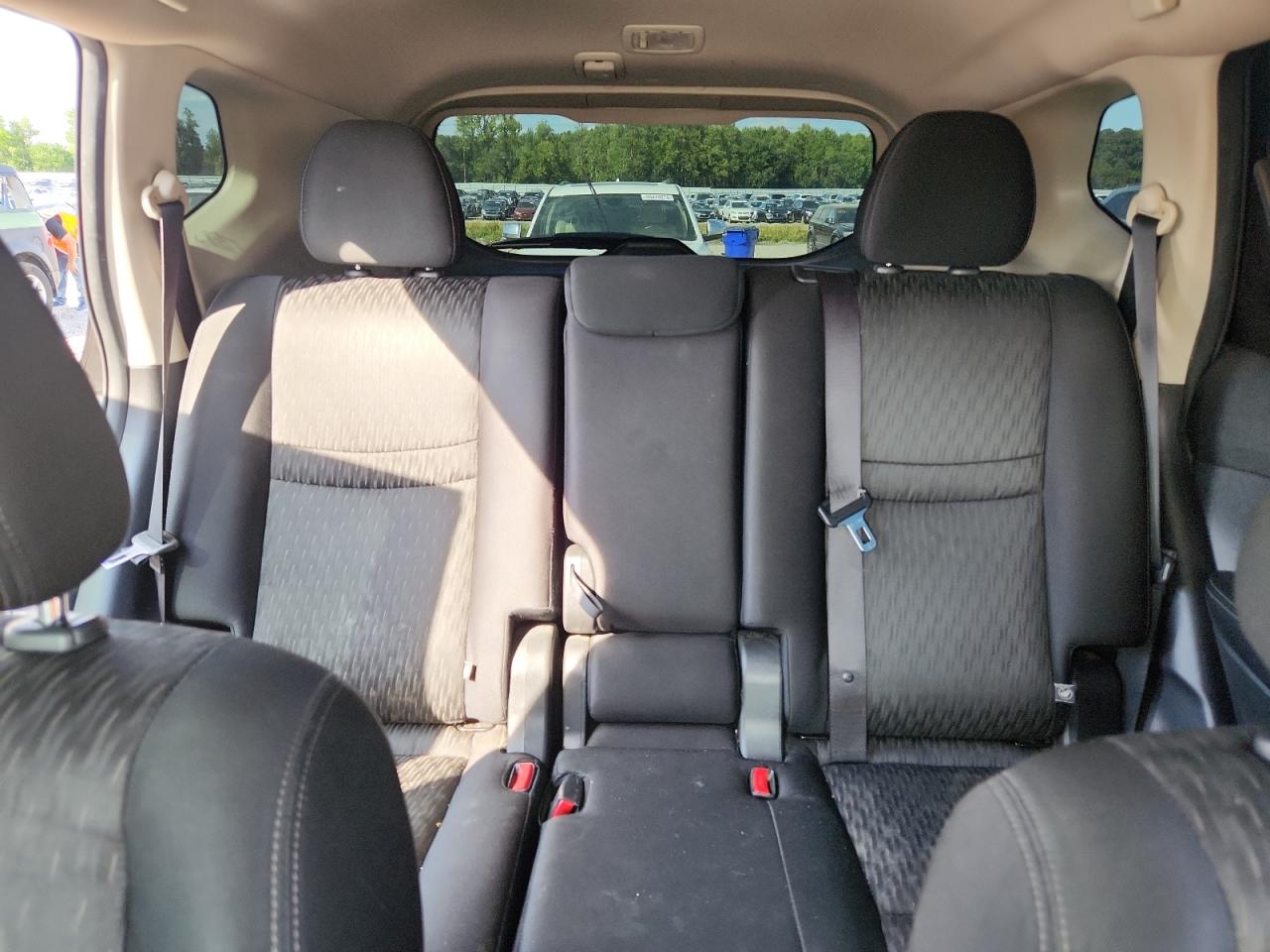 2019 NISSAN ROGUE SV photo 10