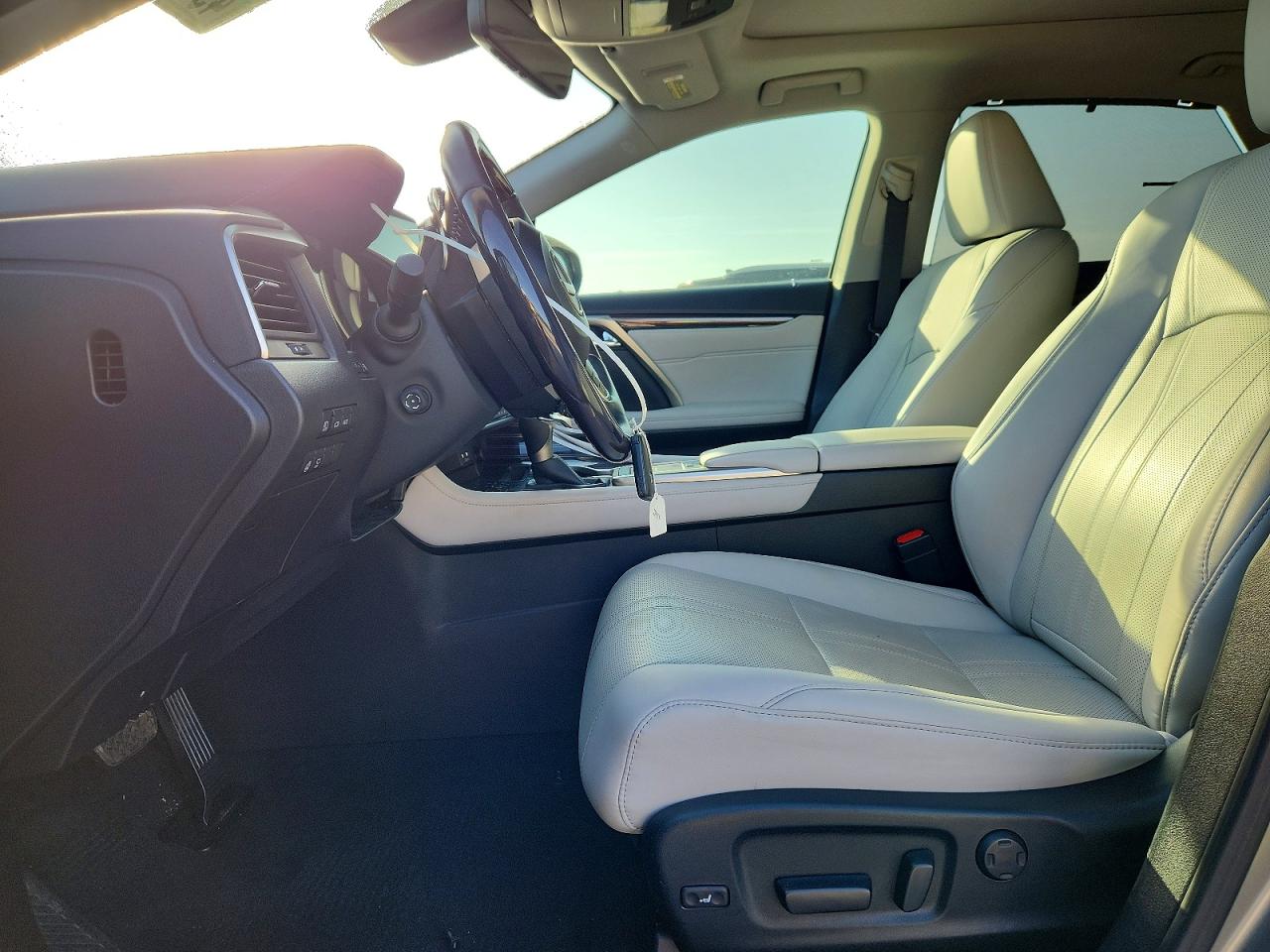 2021 LEXUS RX 350 photo 19