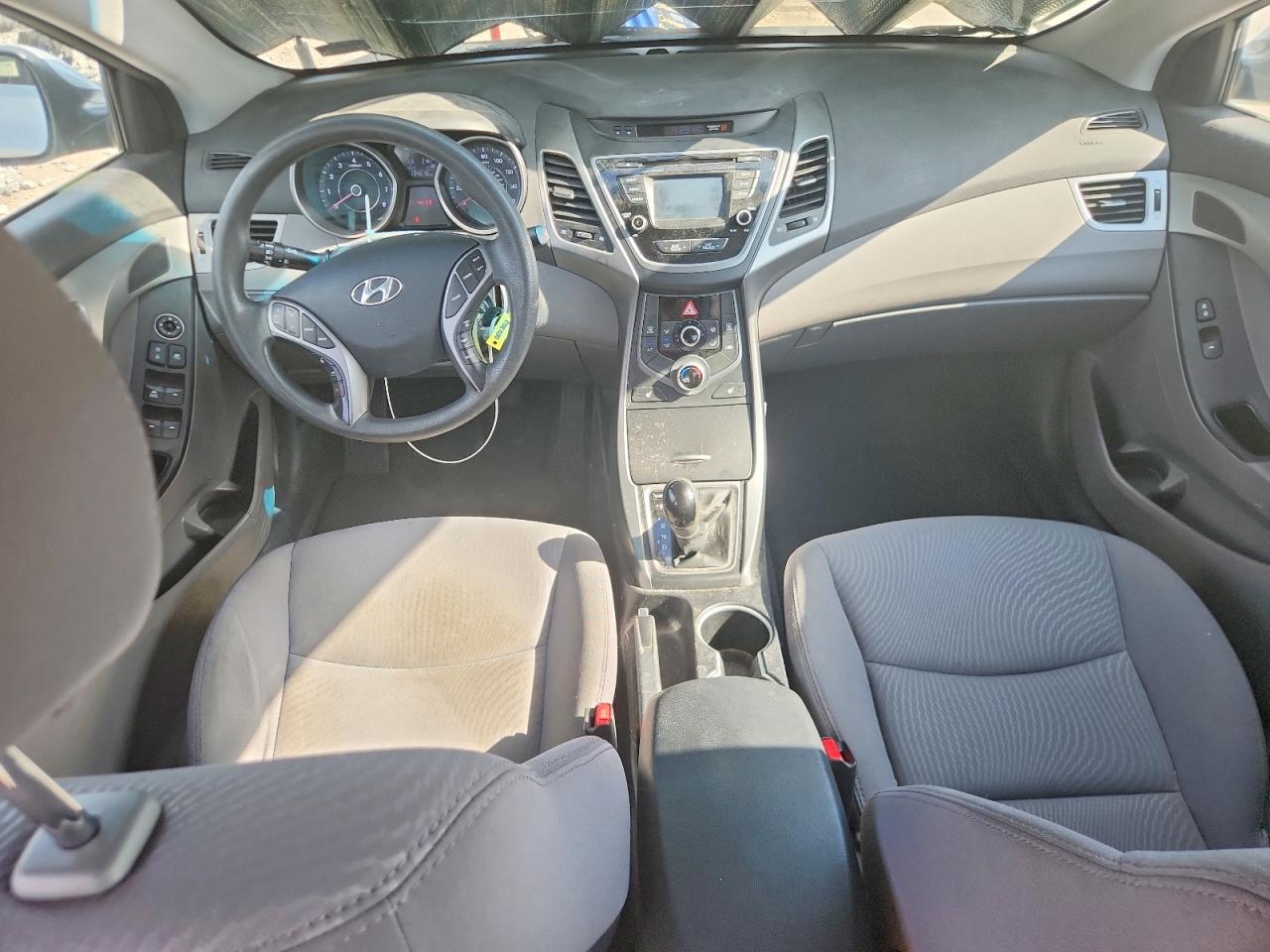 2014 HYUNDAI ELANTRA SE photo 22