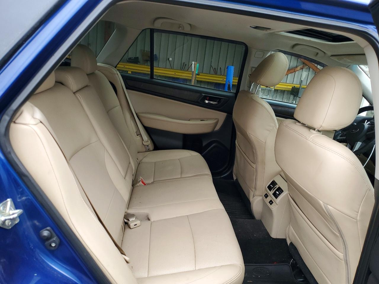 2015 SUBARU OUTBACK 3.6R LIMITED photo 28