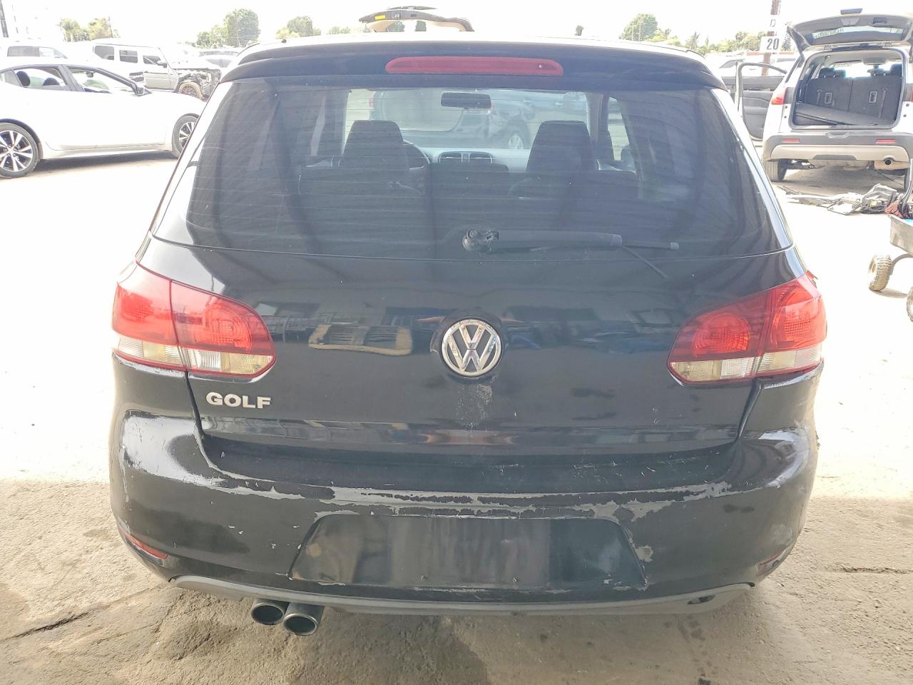 2010 VOLKSWAGEN GOLF photo 11