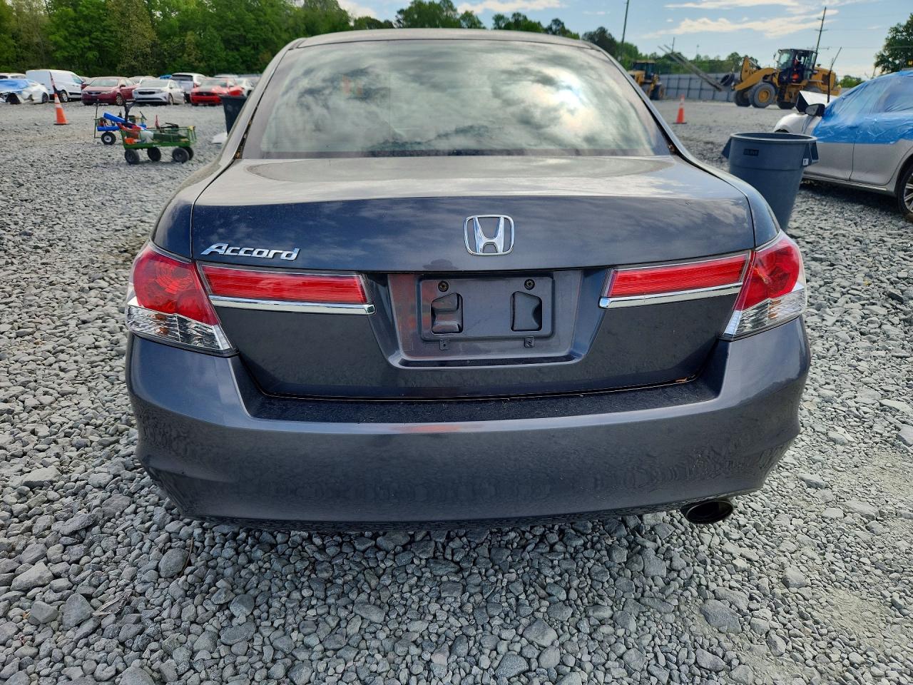 2012 HONDA ACCORD LXP photo 11